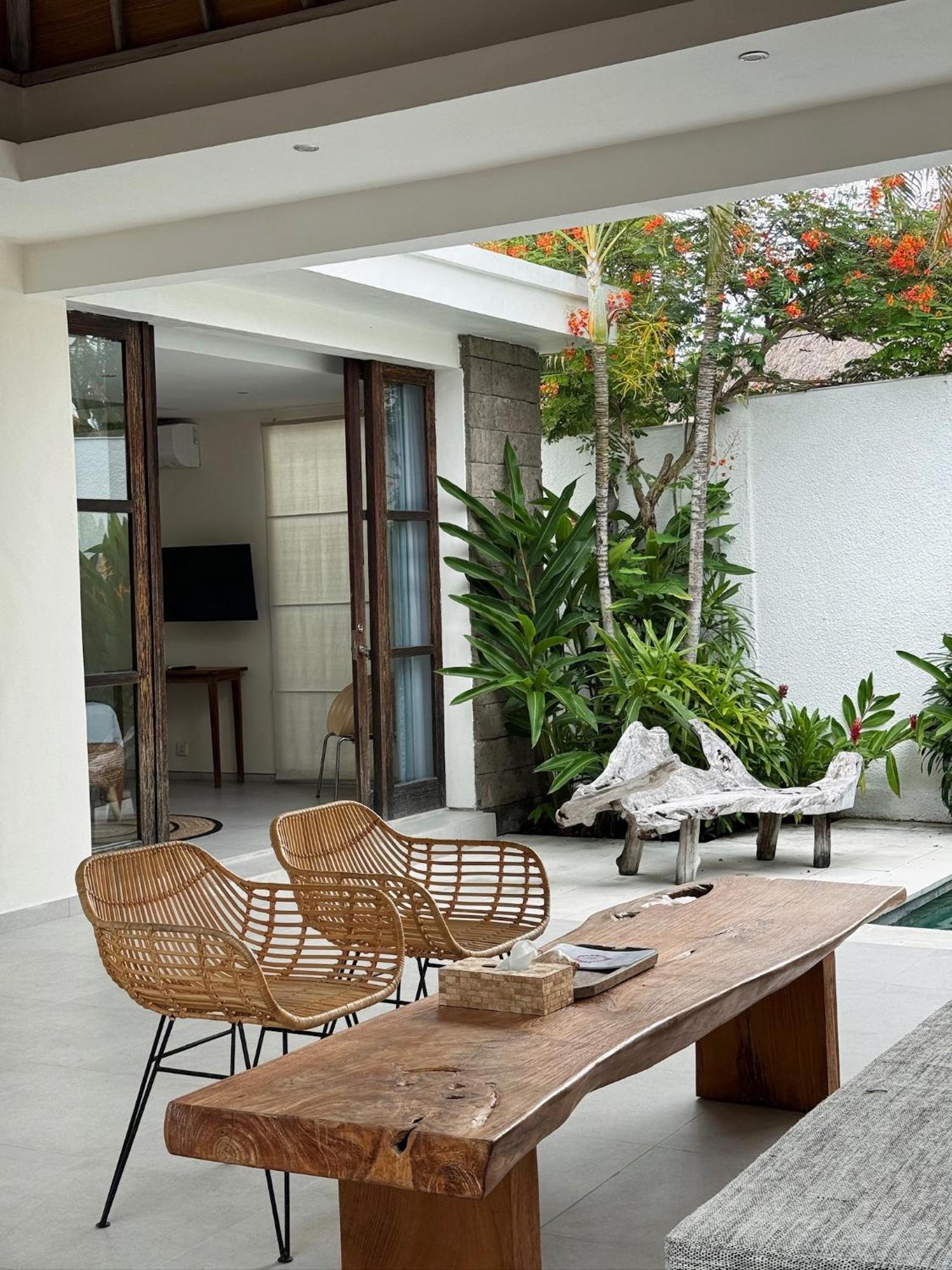 Aster Villa Seminyak Exteriér fotografie